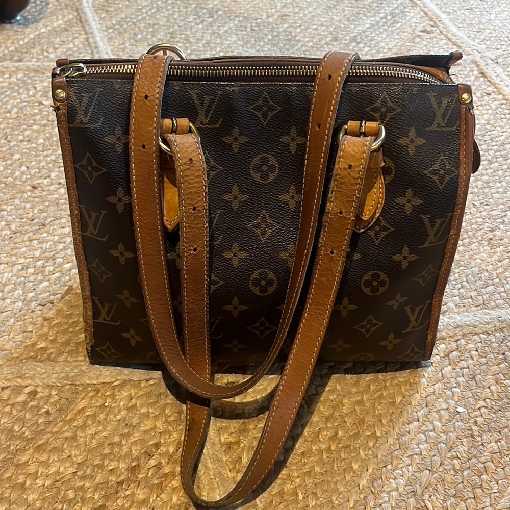 Authentic Louis Vitton purse